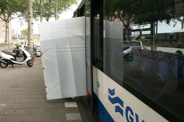 16 De bus uit past ook precies De bus uit past ook precies