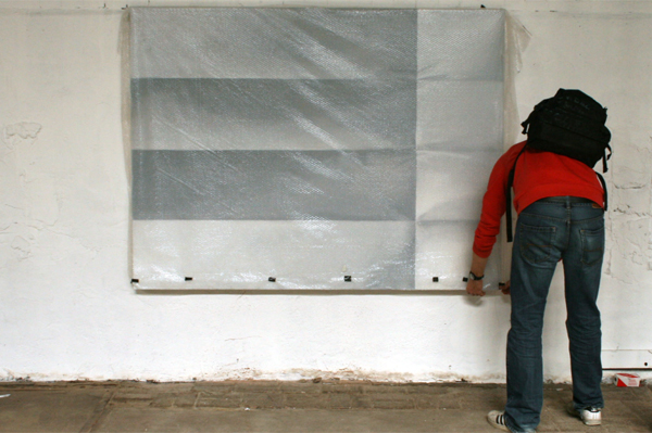 18 Ophangen en folie er op ter bescherming zo lang Ophangen en folie er op ter bescherming zo lang