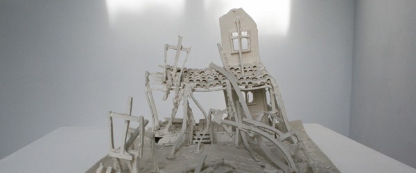 Nu te zien bij kunstpodium t in Tilburg een vraag omtrent invloeden van buitenaf in het werk van de deelnemende beeldend kunstenaars. Van de negatieve bijsmaak die ik krijg van [&hellip;]