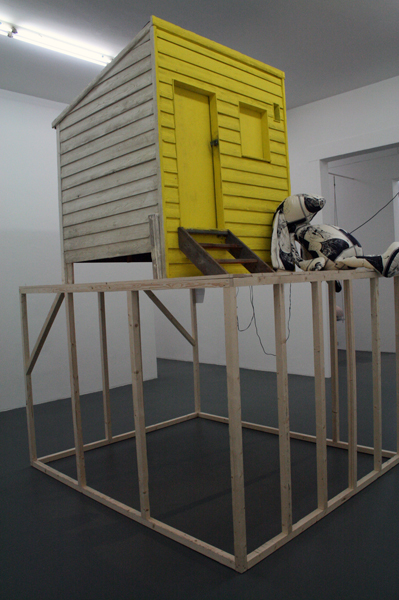 Cosima von Bonin - England (Sloth Beardsley Version & MVO's Cosimo's Songs) Cosima von Bonin - England (Sloth Beardsley Version & MVO's Cosimo's Songs)