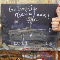 [En nadat Erik een mooi kerstwerkje had gemaakt, heeft hij ook een nieuwjaarwerkje gemaakt. We wensen iedereen een gelukkig 2011 toe. Links is de hand van Niek, rechts die van [&hellip;]