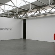 Museum de Pont pakte van het weekeind uit met twee nieuwe exposities. Allebei zullen ze hier op het blog verschijnen, maar we beginnen bij de Amerikaanse kunstenaar Robert Therrien. Therrien [&hellip;]