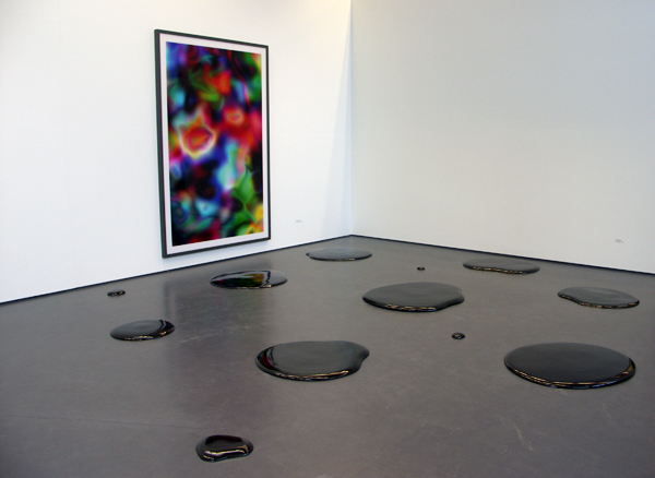 Ai Weiwei - Oil Spills en Thomas Ruff - Substrat 13l Ai Weiwei - Oil Spills en Thomas Ruff - Substrat 13l