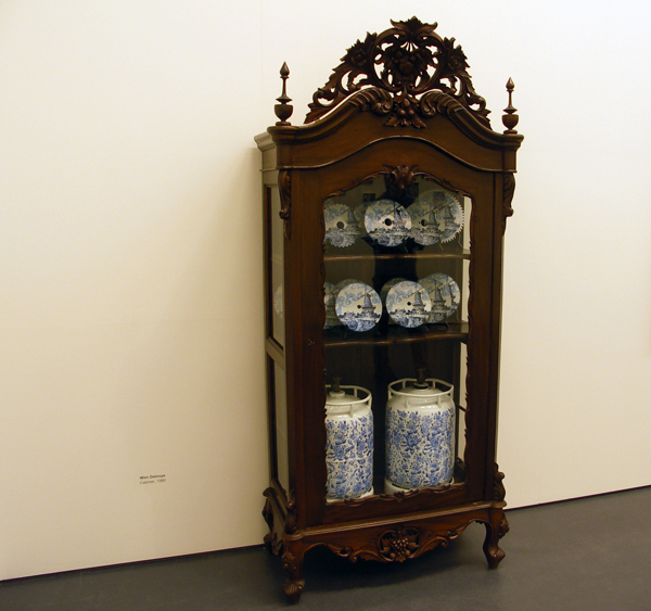 Wim Delvoye - Cabinet Wim Delvoye - Cabinet
