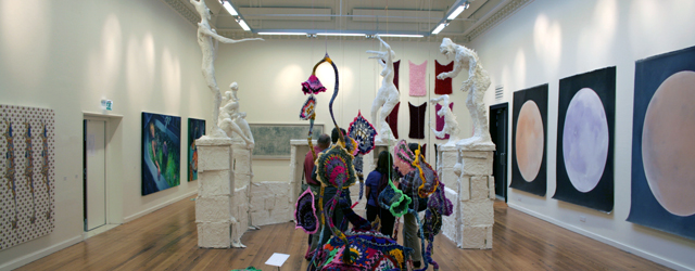 Ten slotte, of er moeten nog inzendingen komen van Arnhem of Rietveld, de laatste eindexamen expositie voor de bachelors in Nederland; Minerva Groningen. Voor de gelegenheid heb ik eens de [&hellip;]