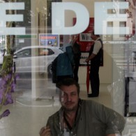 Ik was vandaag in Rotterdam voor onder andere Condo in Boijmans, dat komt hier later. Vanaf vandaag tot 17 september is bij Galerie Delta een verzameling prints op aluminium te [&hellip;]