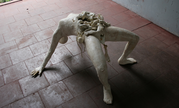 Atelier van Lieshout - Birthing Woman Atelier van Lieshout - Birthing Woman