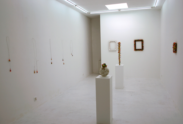 Sander Reijgers - 'kunst hoort aan een spijker' Sander Reijgers - 'kunst hoort aan een spijker'