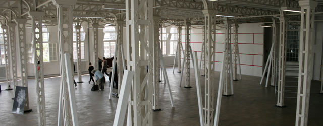 Inmiddels al weer van een poosje terug, maar ik zal in de toekomst waarschijnlijk nog vaker gaan verwijzen naar deze tentoonstelling. Een aantal kunstenaars heeft in de zomer gewerkt in [&hellip;]