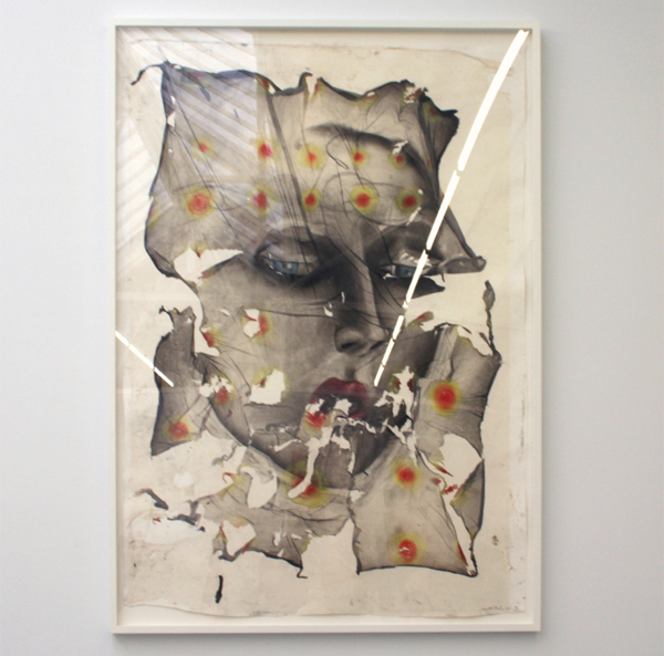 Matthew Monahan - Motercycle Maggie - 151x108cm Houtskool en pastel op rijstpapier op ander papier Matthew Monahan - Motercycle Maggie - 151x108cm Houtskool en pastel op rijstpapier op ander papier