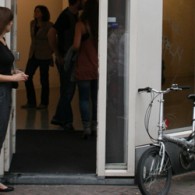 Ook nog een topper bij het rondje van 10 september, Stigter met daar een solo van Aukje Koks (1977). Het werk van Aukje Koks gaat over de illusie van het [&hellip;]