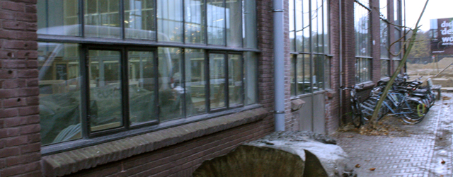 Vandaag opende in Eindhoven bij Piet Hein Eek de tentoonstelling Jan van der Ploeg (1959) & Donald Judd (1928-1994). Een combinatie die niet heel vreemd is, beide zijn minimalisten in [&hellip;]