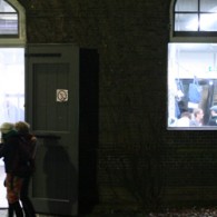 Afgelopen weekend waren de Open Ateliers bij de Rijksacademie. Dat hebben ze ieder jaar maar misschien en helaas, was dit wel het laatste jaar. Natuurlijk de ultieme gelegenheid eens goed [&hellip;]