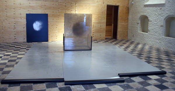 Gwenneth Boelens - Exposure Piece (Sensitizing) - Collodium negatief glas, gelatine zilver contact print op aluminium, metaal en dansvinyl Gwenneth Boelens - Exposure Piece (Sensitizing) - Collodium negatief glas, gelatine zilver contact print op aluminium, metaal en dansvinyl