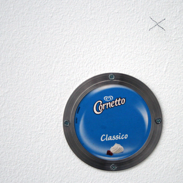 gerlach en koop - Gaan we, We gaan - Drie ongemaaktse overhemden, overhemddozen, cederhout en MDF_2 gerlach en koop - Gaan we, We gaan - Drie ongemaaktse overhemden, overhemddozen, cederhout en MDF