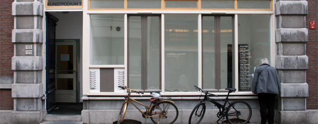 En weer een nieuwe editie van het Leerling/Meester project, ditmaal met Rinke Nijburg (1964) als meester. Rinke Nijburg Daphne Ongenae – Den Bosch Iryna Berezkho – Rotterdam Malin Bülow – Amsterdam [&hellip;]