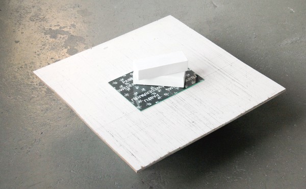 Klaas Kloosterboer - Zonder titel - 28x68x68cm