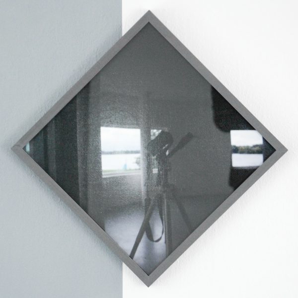 Martijn Schuppers - Wallhouse Windows - 43x43cm Inktjet op hahnemuhle papier, oplage van 3+2 AP (detail)