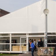 Vandaag opende Amsterdam Drawing zijn eerste lustrum editie en hiermee lijkt de tekenbeurs dan ook een vaste waarde te zijn geworden in het kunstlandschap. Deze editie is iets ruimer en [&hellip;]
