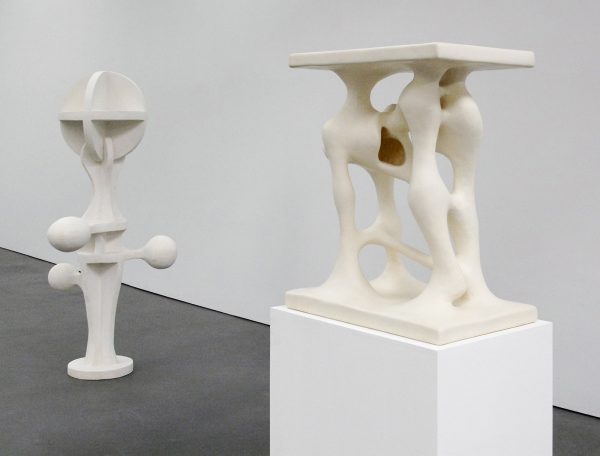 Atelier van Lieshout - Ballerina - Kunsthars & Hieronymus - Glasvezel