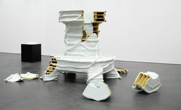 Atelier van Lieshout - The Mall of Babel - Glasvezel