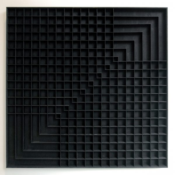 Levi van Veluw - A Grid for Guidance II - 83x83x5cm Walnoot hout en zwarte inkt