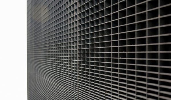 Levi van Veluw - Horizon - 185x344cm Walnoot hout en zwarte inkt (detail)