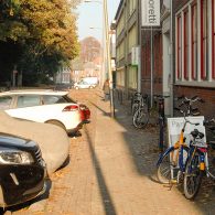 Park is een lastige ruimte, het is een enorme badkuip en wil je een beetje een zinnige tentoonstelling maken moet je iets doen met die ruimte. Daarnaast is de akoestiek [&hellip;]