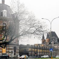 De eindpresentatie van het HISK is een opmerkelijke. Normaliter pakken de kunstenaars uit. Ze tonen met statements waar ze voor staan en wat ze kunnen, een visitekaartje voor de mensen [&hellip;]