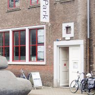 Het maken van een tentoonstelling is nooit een eenvoudige opgave. Je moet als samensteller rekening houden met de ruimte, het budget, de kunstenaar en onderlinge samenhang en al die dingen [&hellip;]