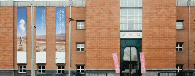 Een schilder schildert, soms hoeft het ook niet meer te zijn dan dat. Of zou het zelf niet meer mogen zijn dan dat. Ton Boelhouwer (1960) zei me een poos [&hellip;]