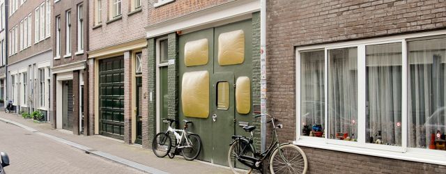 Om de presentatie van David Jablonowski (1982) die nu te zien is te begrijpen is het wellicht goed te kijken wat hij een ruime 3 jaar geleden toonde op dezelfde plek. De [&hellip;]