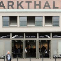 Volta Basel begint aan zijn ‘lucky 13’, de beurs is blijkbaar bespaard gebleven van grote rampen opende de beurs vandaag voor het publiek. Ooit is de galerie opgericht als tussenbeurs [&hellip;]