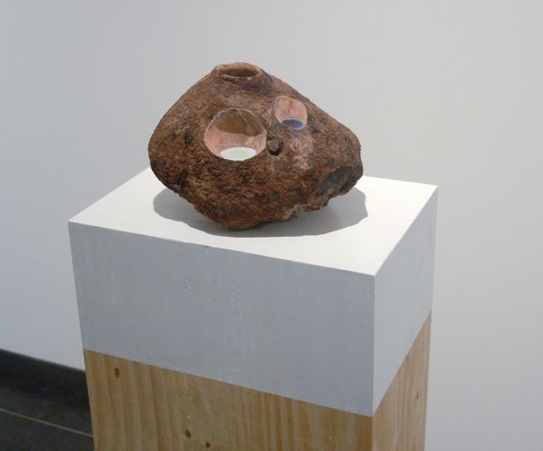 Femmy Otten - Water Hole #1 - Uitgehold bruyere-hout, lapis lazuli en andere pigmenten en epoxy