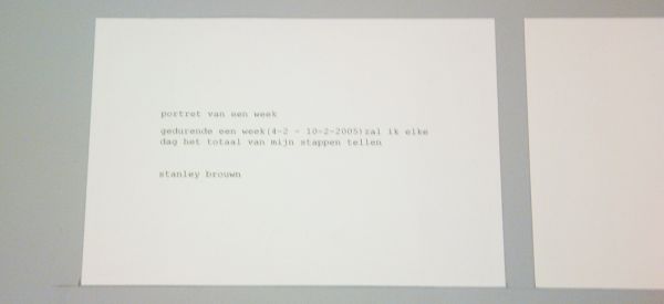 stanley brouwn - portrait of a week - Inkt op papier, tafelblad en schragen, 2005