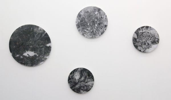 Mario Mazzoli Galerie - Oscar Santillian