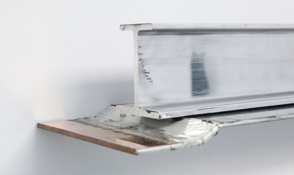 David Jablonowski - Futures (forward Contract - 171x82x20cm, Aluminium en koper (detail)