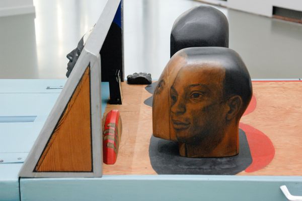 Marisol - The Car - Hout, multiplex, verf, aluminium, gips, foto en audio (detail)