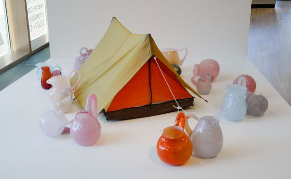 Maria Roosen - Tent - 70x150x125cm Doek en glas
