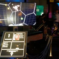 Eindexamen exposities zijn exact dat, het schoolgebouw is tijdelijk een white cube waarin in iedere ruimte een ander potentieel oeuvre te aanschouwen is. Iedere exposant is net afgestudeerd en probeert [&hellip;]