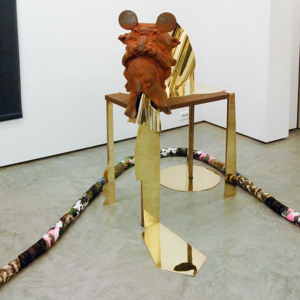 Tegenboschvanvreden - Nadia Naveau - Golden Age Banquet - 130x116x132cm IJzer, staal en gekoperd staal