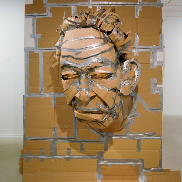 Quentley Barbara - Moe - 130x95x110cm Karton en ducttape