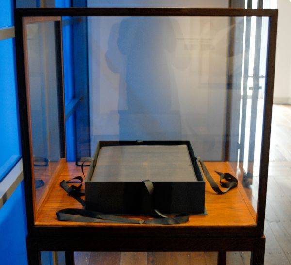 James Lee Byars - The Book of 100 Questions - 1969