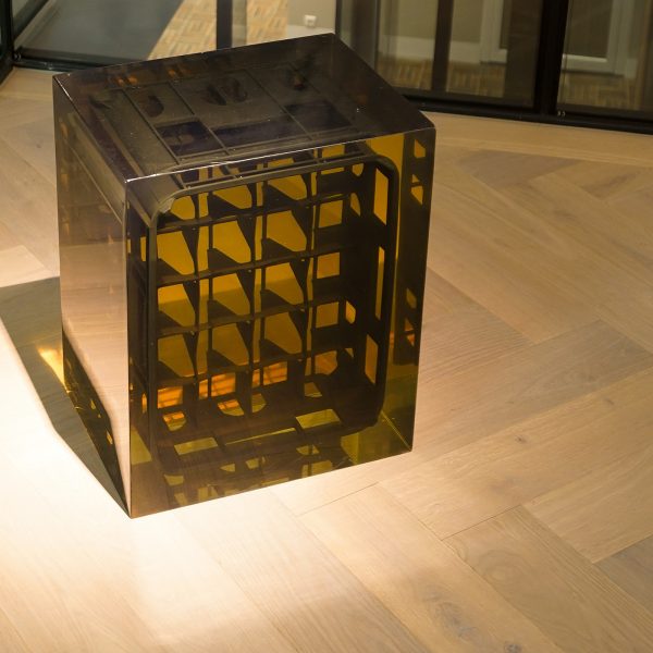 Prem Shabib - Glory - Kunststof en hars