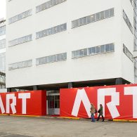 In verband met mijn eigen aanwezigheid als kunstenaar lukt het me niet om direct dezelfde avond als de opening om het beeldverslag af te krijgen. Er zijn simpelweg te weinig [&hellip;]