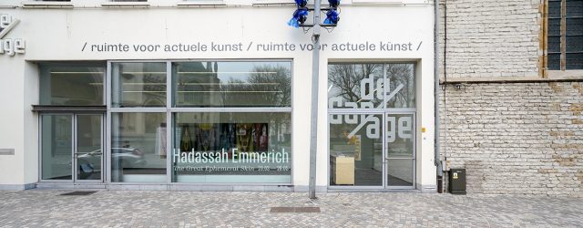 Een aantal jaar terug was er de soloshow van Hadassah Emmerich (1974) bij *Schunck. Het getoonde werk had voldoende kwaliteit, maar toch was het geen samenhangende tentoonstelling. Het werk dat [&hellip;]
