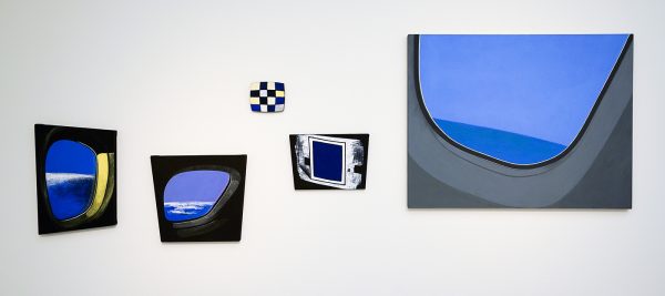 JCJ Vanderheyden - Juxtaposed (vliegtuigraam met zon) & (Blue Mirror on monitor) & (Airplane Window Violet) - Verf op linnen en hout - Collectie AkzoNobel Art Foundation & Take Off Acrylverf op doek - Albert Heijn Kunststichting & Juxtaposed (Four Quarters) - Verf op linnen op hout - AkzoNobel Art Foundation