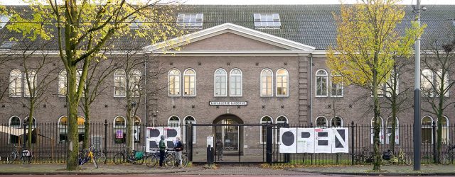 Ieder jaar opent de Rijksakademie haar deuren tijdens Amsterdam Art Weekend. Velen staan in de rij te trappelen om te zien wat er nu weer gemaakt wordt in deze talentenfabriek [&hellip;]