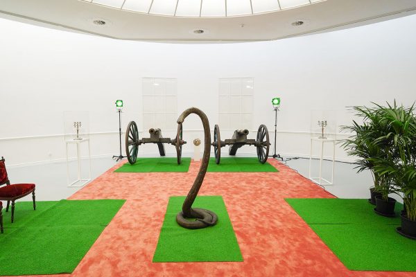 Marcel Broodthaers - Decor; a conquest by Marcel Broodthaers (XIXth and XXth Century) - Mixed media installatie (detail)