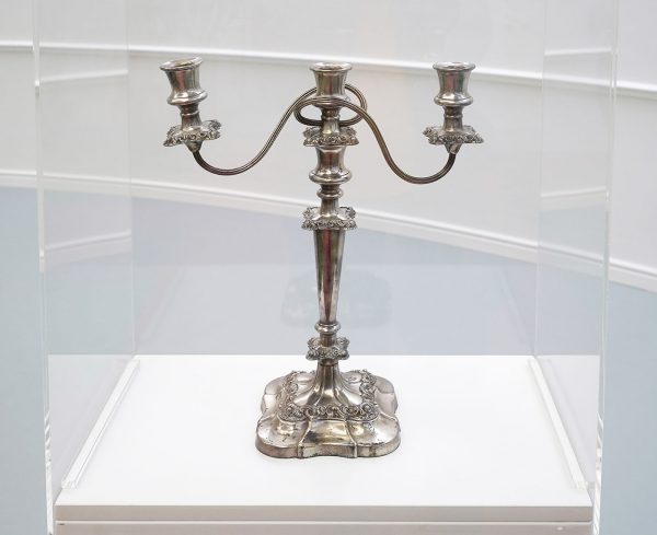 Marcel Broodthaers - Decor; a conquest by Marcel Broodthaers (XIXth and XXth Century) - Mixed media installatie (detail)